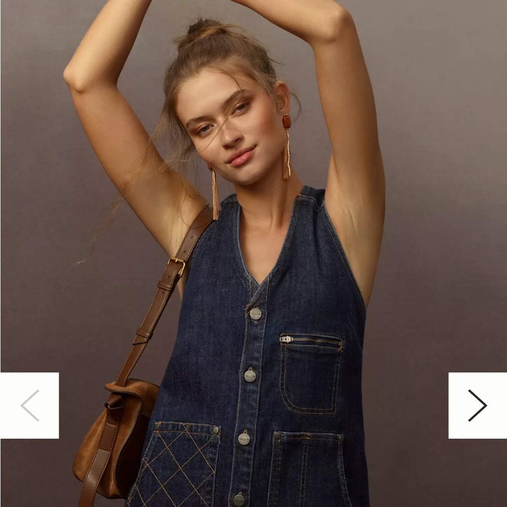 Brand new PILCRO SLEEVELESS V-NECK DENIM PINAFORE MINI DRESS